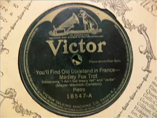 small_victor 18547 a.webp